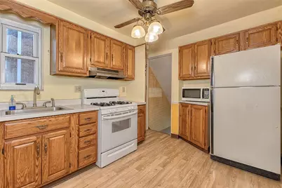 929 Roland Road, Wilkins Township, PA 15221 - Photo 9