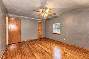 929 Roland Rd, Wilkins Township, PA 15221 - Photo 13