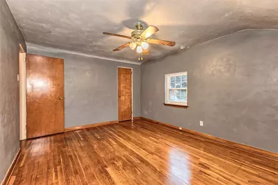 929 Roland Road, Wilkins Township, PA 15221 - Photo 13