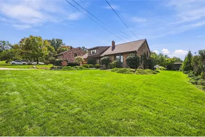 204 Pickwick Dr, Bethel Park, PA 15102 - Photo 43
