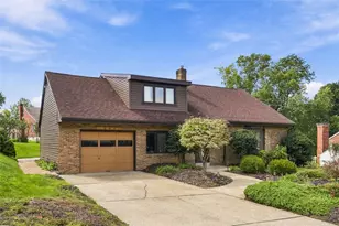 204 Pickwick Dr, Bethel Park, PA 15102 - Photo 3
