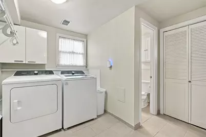 204 Pickwick Dr, Bethel Park, PA 15102 - Photo 25