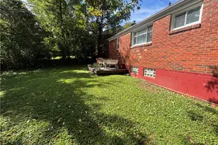 9020 Marilynn Rd, Pittsburgh, PA 15235 - Photo 3