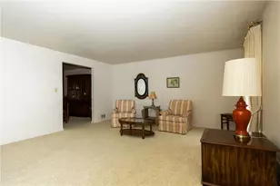 419 Oxford Dr, Greensburg, PA 15601 - Photo 3