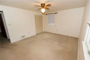 419 Oxford Dr, Greensburg, PA 15601 - Photo 13