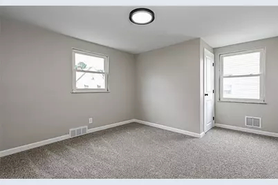 749 Pershing St, Ellwood City, PA 16117 - Photo 13
