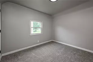 749 Pershing St, Ellwood City, PA 16117 - Photo 15