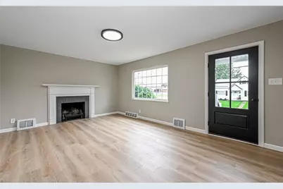 749 Pershing St, Ellwood City, PA 16117 - Photo 3