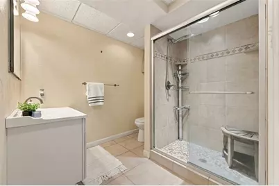 120 Crescent Dr, Pittsburgh, PA 15228 - Photo 17