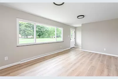 168 Clearview St, Chippewa Township, PA 15010 - Photo 5