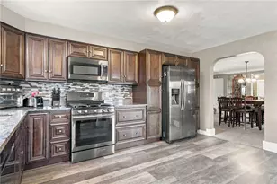 804 Highland Ave, Pitcairn, PA 15140 - Photo 11