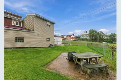 804 Highland Ave, Pitcairn, PA 15140 - Photo 31