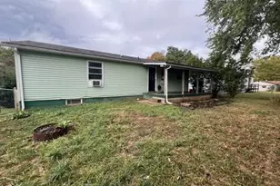 247 Manor Dr, Sugarcreek Boro, PA 16323 - Photo 21