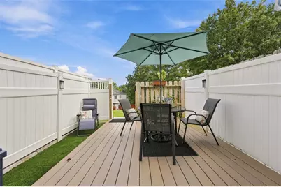 308 Redrome Cir, Bridgeville, PA 15017 - Photo 25