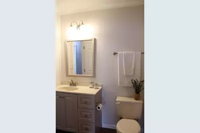 136 Woodhaven Dr, Seven Fields Boro, PA 16046 - Photo 9