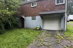 109 Webster Dr, Pittsburgh, PA 15235 - Photo 3