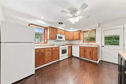 1156 La Salle Rd, Monroeville, PA 15146 - Photo 9