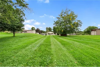102 August Drive, Robinson Twp, PA 15108 - Photo 25