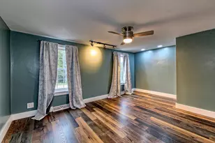 805 Meadowbrook Rd, Level Green, PA 15085 - Photo 7