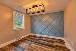 805 Meadowbrook Rd, Level Green, PA 15085 - Photo 5