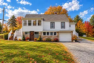 805 Meadowbrook Rd, Level Green, PA 15085 - Photo 1