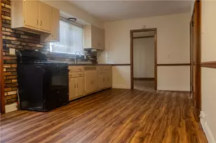 6929 Monroe Ave, West Mifflin, PA 15122 - Photo 7
