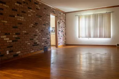 6929 Monroe Ave, West Mifflin, PA 15122 - Photo 3