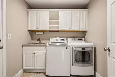 9914 Le Grand Dr, Pittsburgh, PA 15090 - Photo 17