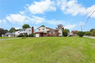 130 Todd Ave, Hermitage, PA 16148 - Photo 3
