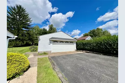 415 Falls Ave, Neshannock Township, PA 16105 - Photo 5