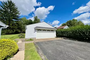 415 Falls Ave, Neshannock Township, PA 16105 - Photo 5
