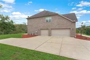 4801 Greenhead Ct, Murrysville, PA 15668 - Photo 3