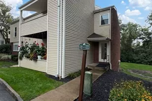 1704 Kenzie Dr, Robinson Twp, PA 15205 - Photo 1