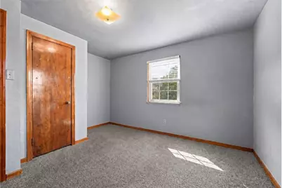 718 Laura St, West Mifflin, PA 15122 - Photo 15