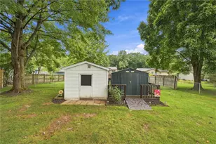 1369 Wakefield Dr, Hermitage, PA 16148 - Photo 29