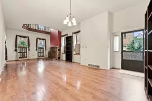 312 Denniston St, Pittsburgh, PA 15206 - Photo 9