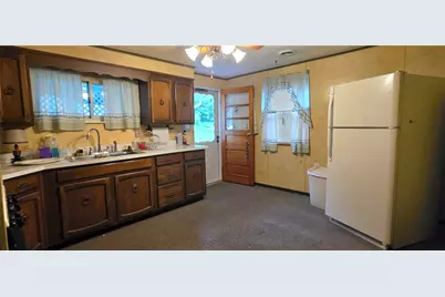 1805 W Penn Ave, Dunbar Township, PA 15425 - Photo 11