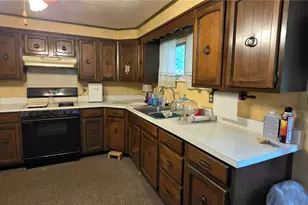 1805 W Penn Ave, Dunbar Township, PA 15425 - Photo 9