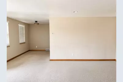 5110 Fieldcrest Dr, Pittsburgh, PA 15236 - Photo 3