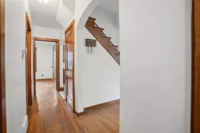 8 Old Plank Road, Twp of But SE, PA 16001 - Photo 15