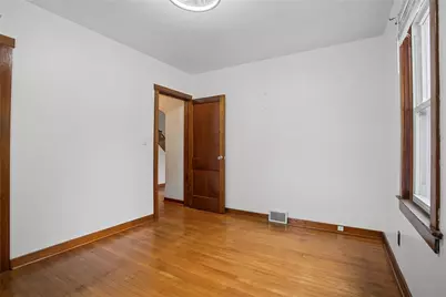 8 Old Plank Road, Twp of But SE, PA 16001 - Photo 13