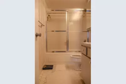 5600 Munhall Rd #901, Pittsburgh, PA 15217 - Photo 19