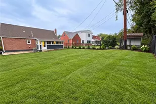 210 Sunny Dr, Pittsburgh, PA 15236 - Photo 23