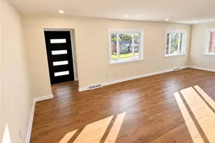 210 Sunny Dr, Pittsburgh, PA 15236 - Photo 3