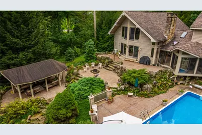 944 Latonka Dr, Coolspring Township, PA 16137 - Photo 7