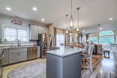 126 Freedom Ln, Ohio Township, PA 15143 - Photo 5