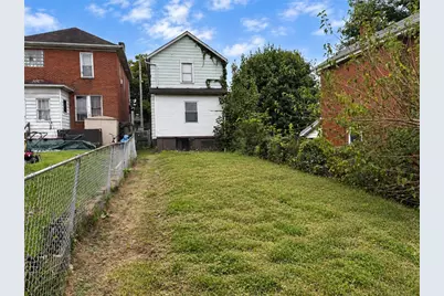 320 N 3rd Street, Clairton, PA 15025 - Photo 13