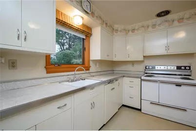 428 Bower Hill Rd, Pittsburgh, PA 15228 - Photo 13