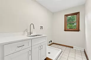 2037 Broad Hill Farms Rd, Moon/Crescent Twp, PA 15108 - Photo 19