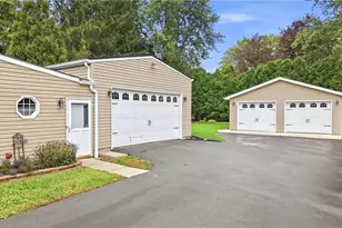 3760 Morefield Rd, Hermitage, PA 16148 - Photo 3